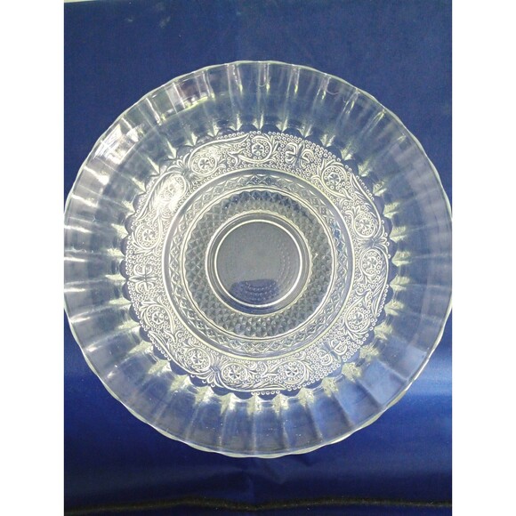 Kig/Malaysia Pressed Glass Clear Serving Bowl Fleur De Lis Trellis Design - Picture 2 of 4